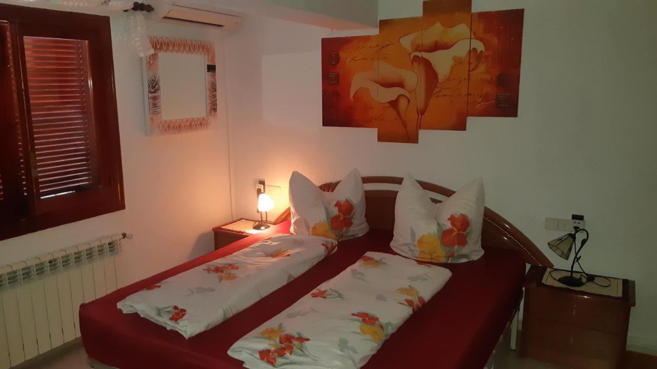 Ferienwohnung Mit Privat-Pool Alcossebre Exterior foto